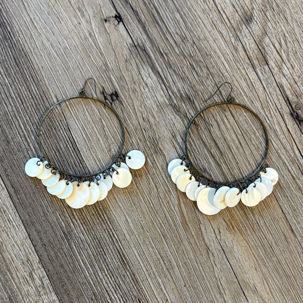 Boho Shell Disc Hoop Earrings Lightweight Brass Tone